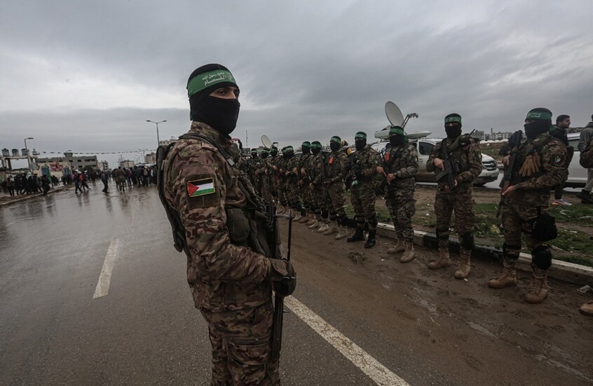 "شبح القسام".. صحيفة بريطانية تنشر تقريرا مثيرا عن حياة آخر قادة حماس المتبقين في الميدان بغزة (صور)